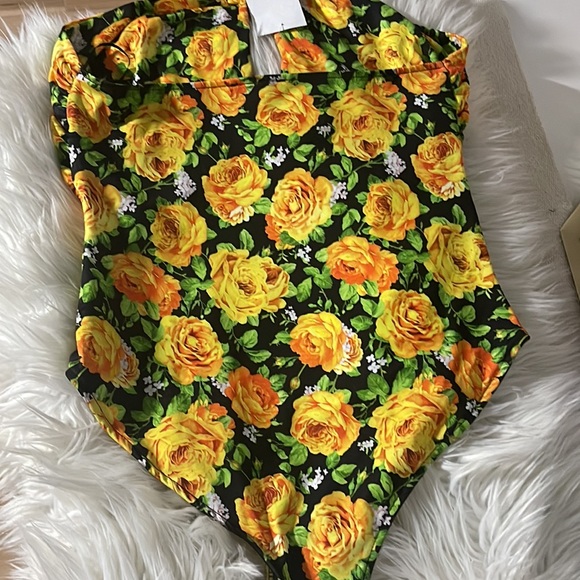 Very cute summery Bodysuit from Zara - Size M - Picture 4 of 4